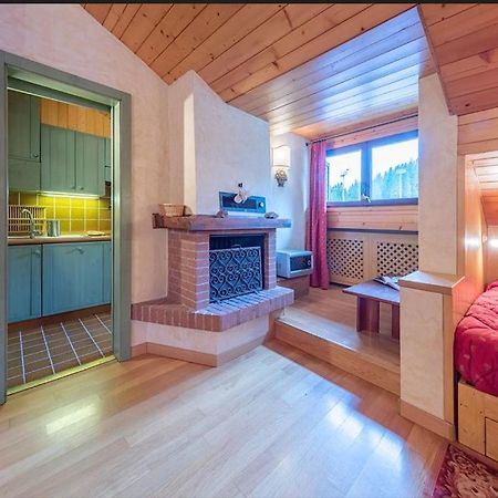 Apartament Deliziosa Mansarda Ai Piedi Della Pista 3Tre Madonna Zewnętrze zdjęcie